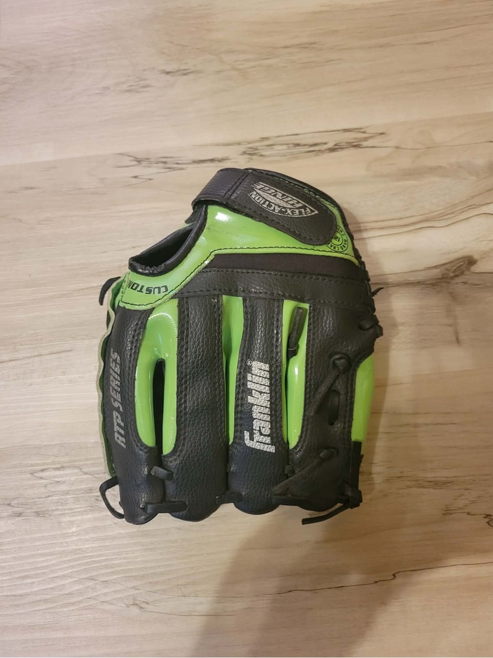 Franklin Kids' Black and Neon Green Baseball Glove - Custom Series